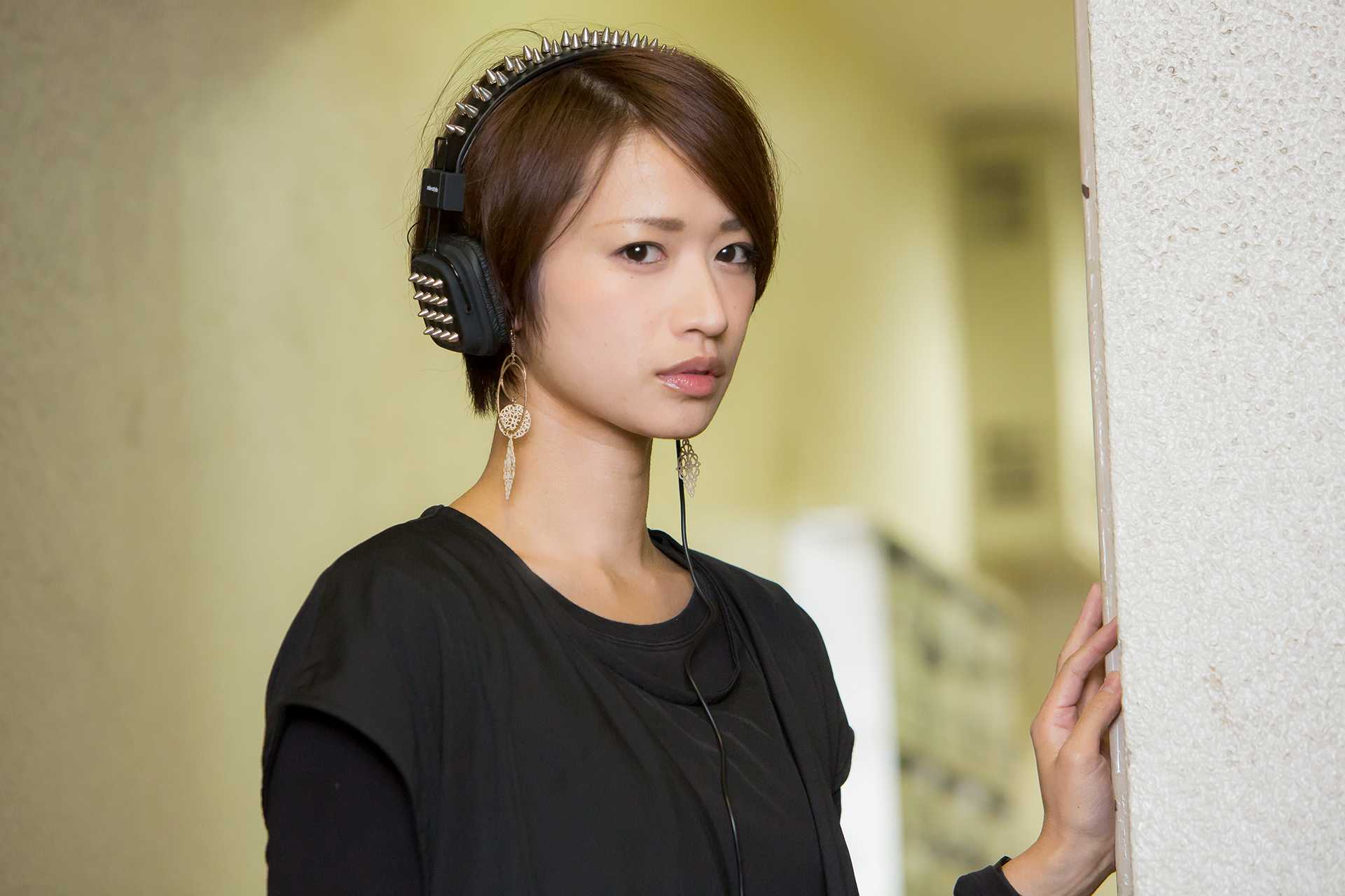 Studs Headphones