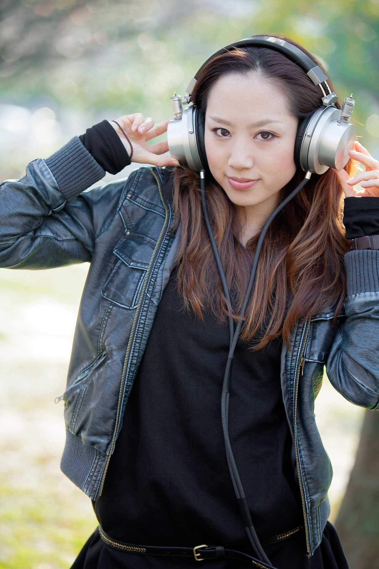 Vacuum Tube Headphone