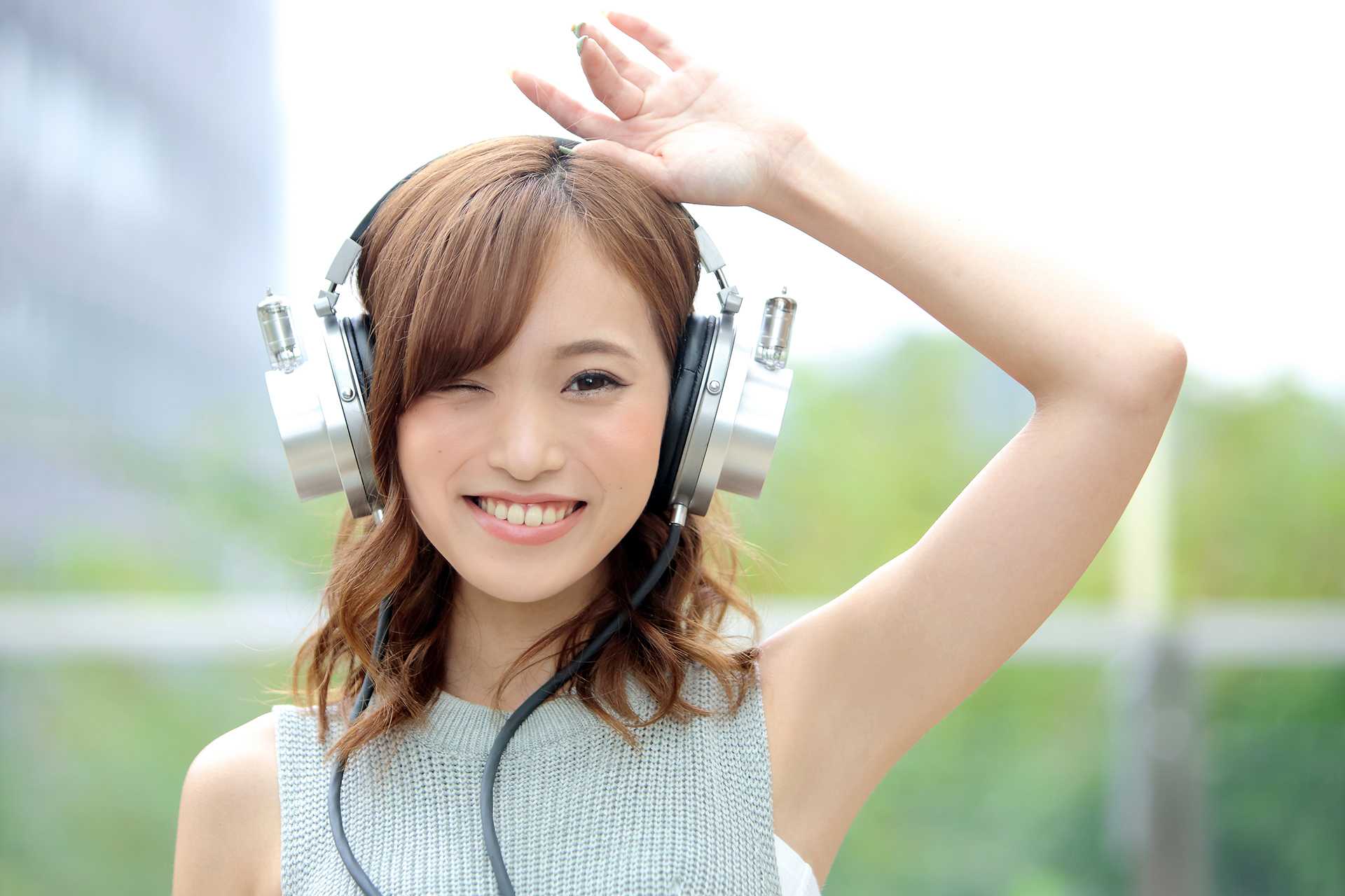Vacuum Tube Headphone
